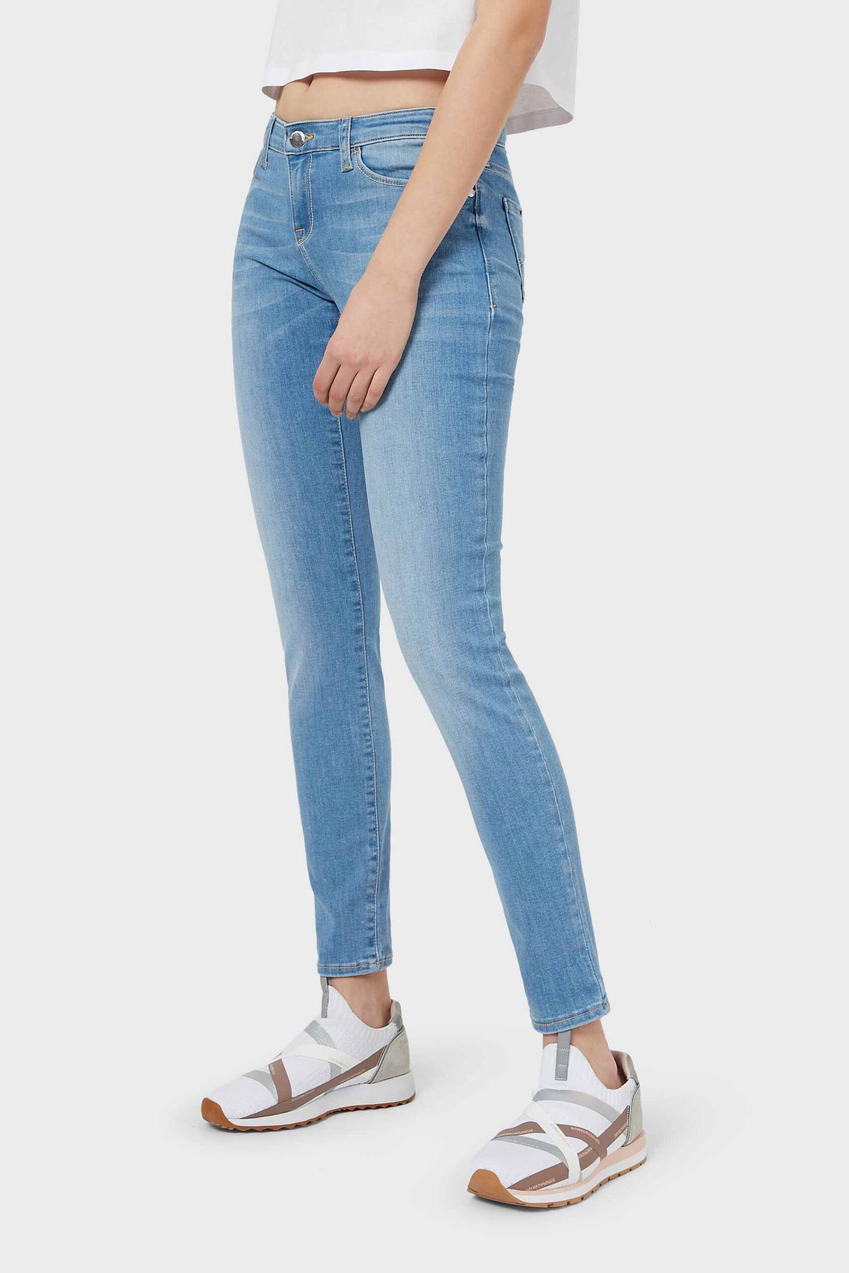 Pantalón de la marca Emporio Armani de color Jeans para mujer