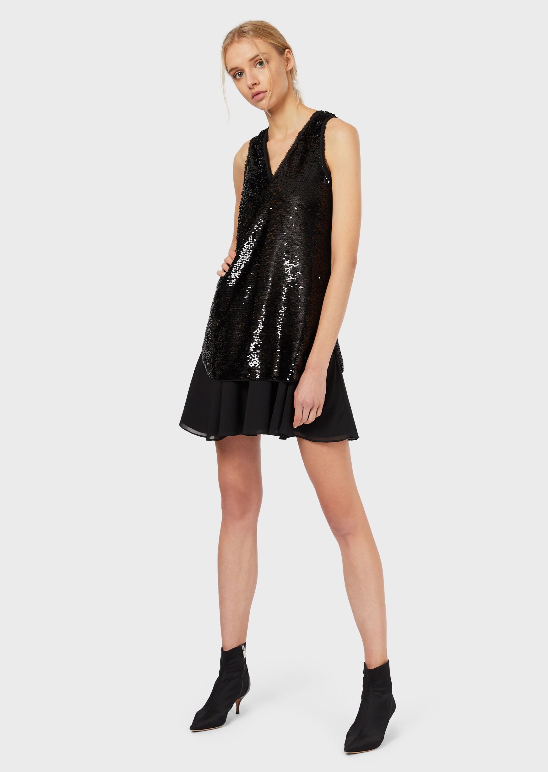 Vestido de la marca Emporio Armani Negro