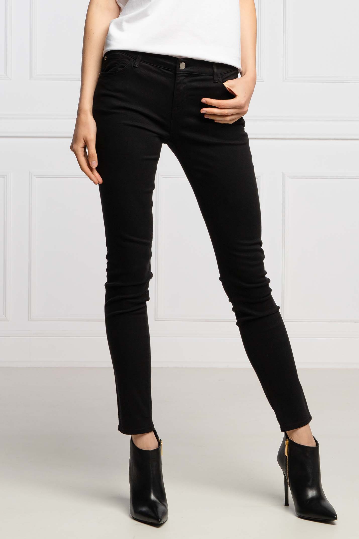 Pantalón de la marca Emporio Armani Negro