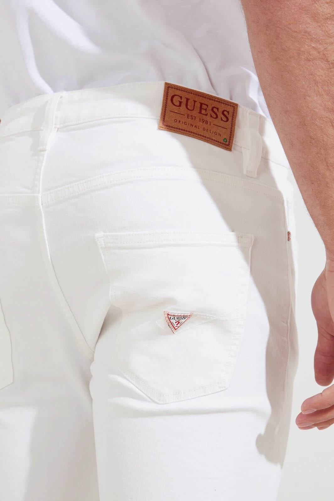 censura Dardos piloto Pantalón de la marca Guess Jeans de color Blanco para hombre
