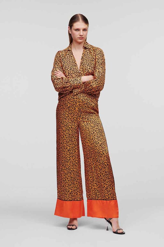 Pantalón de la marca Karl Lagerfeld Leopardo