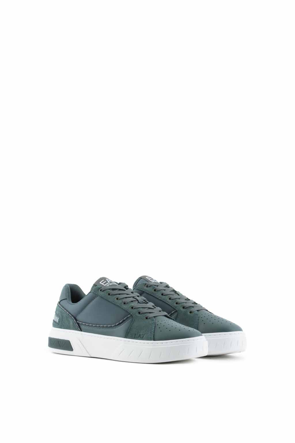 Zapatillas de la marca EA7 Calzado Verde