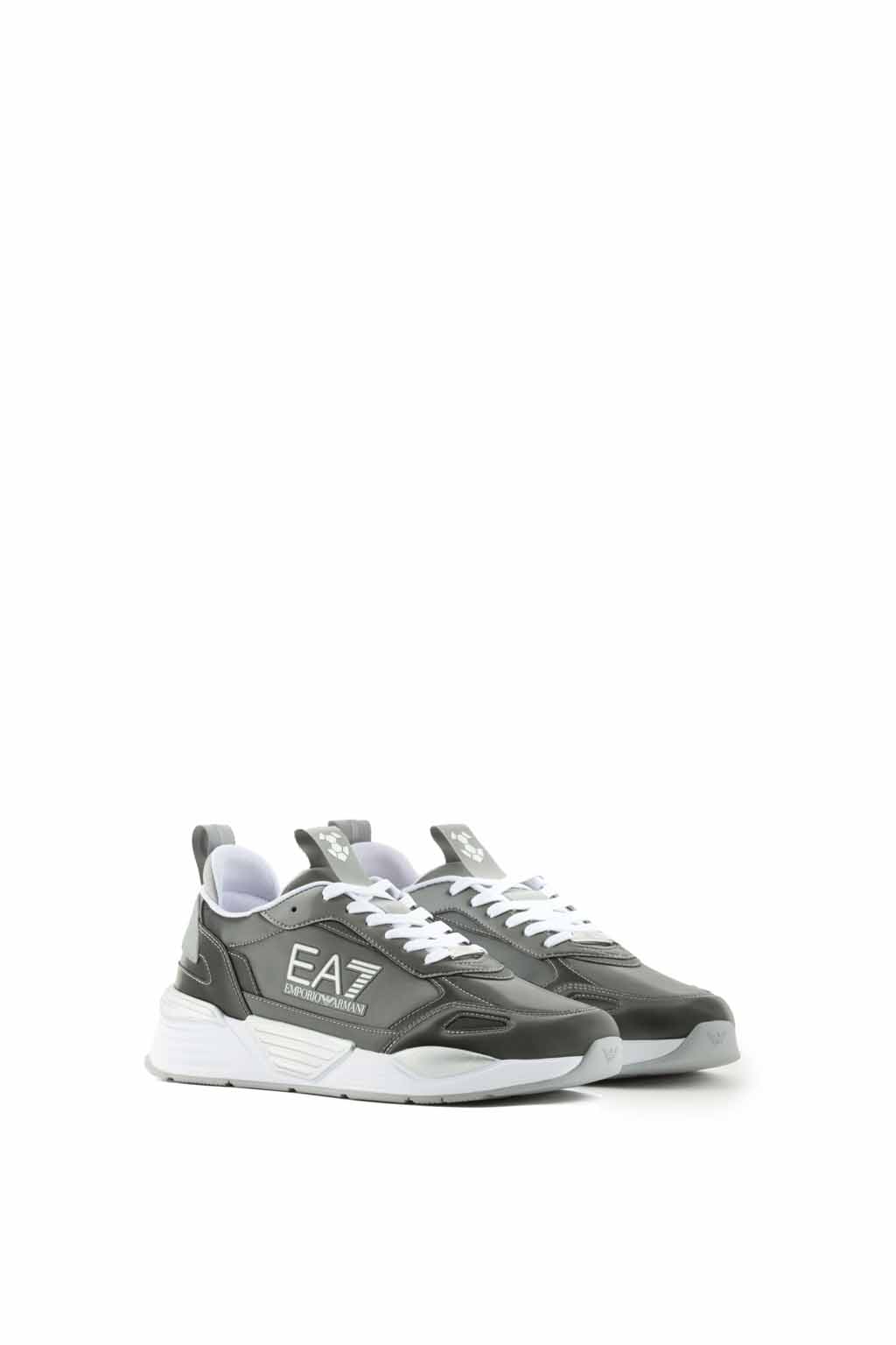 X8X152XK355S9762 Zapatillas de la marca EA7 Calzado Gris