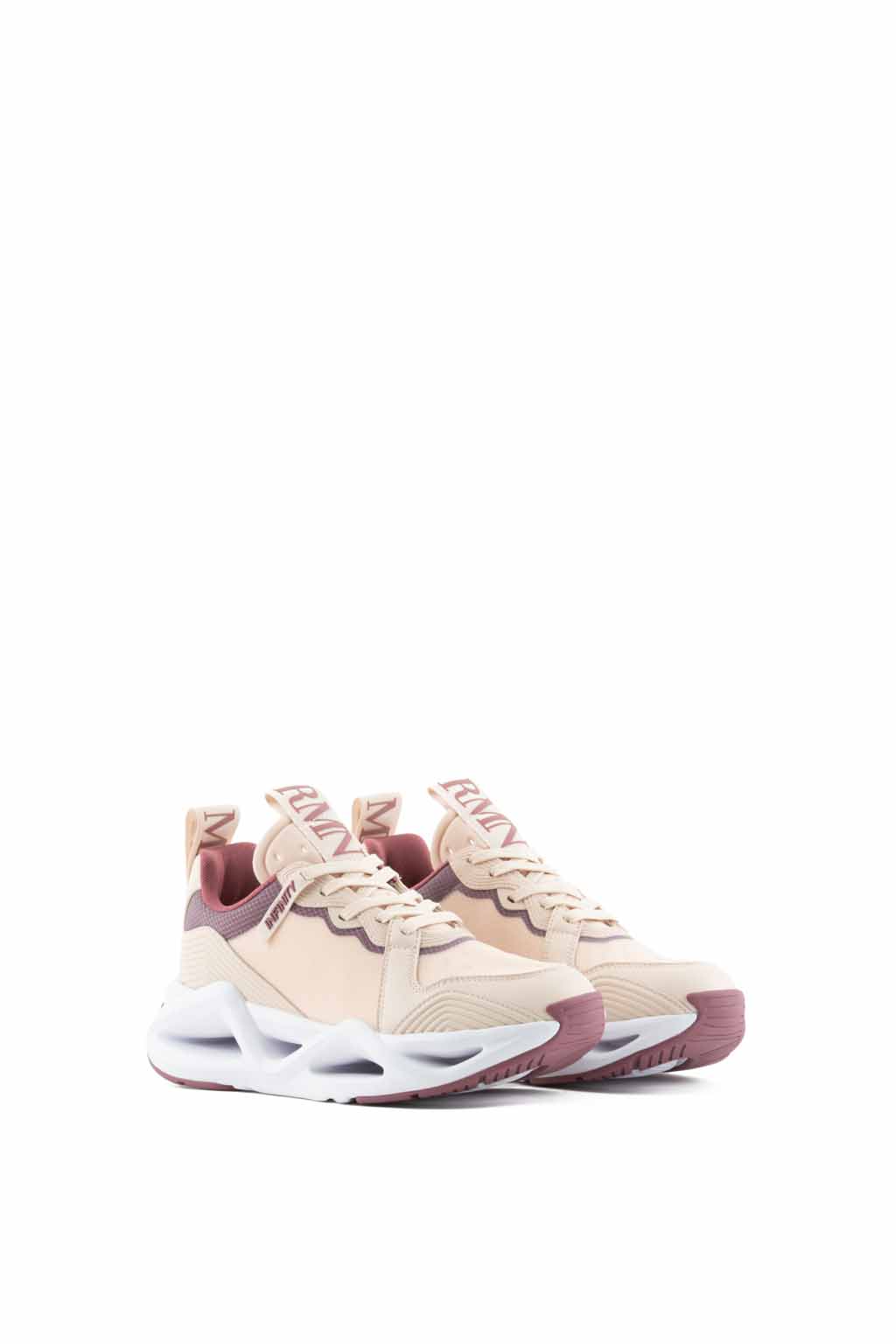 Zapatillas de la marca EA7 Calzado Beige