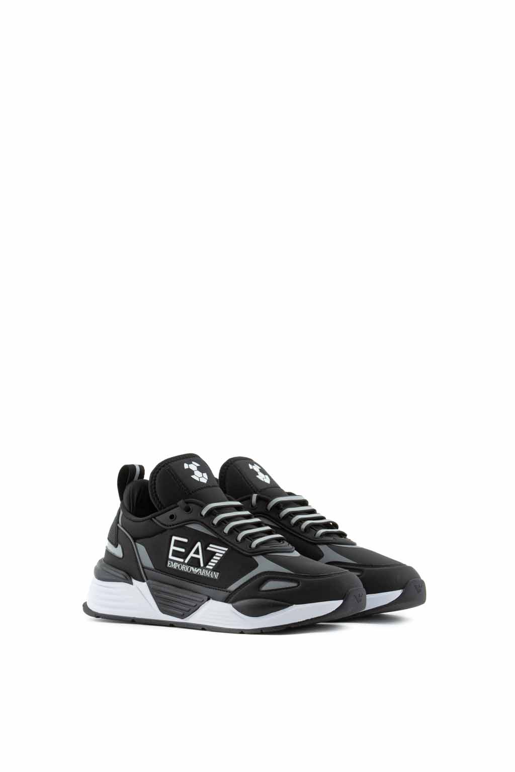 Zapatillas de la marca EA7 Calzado Dorado