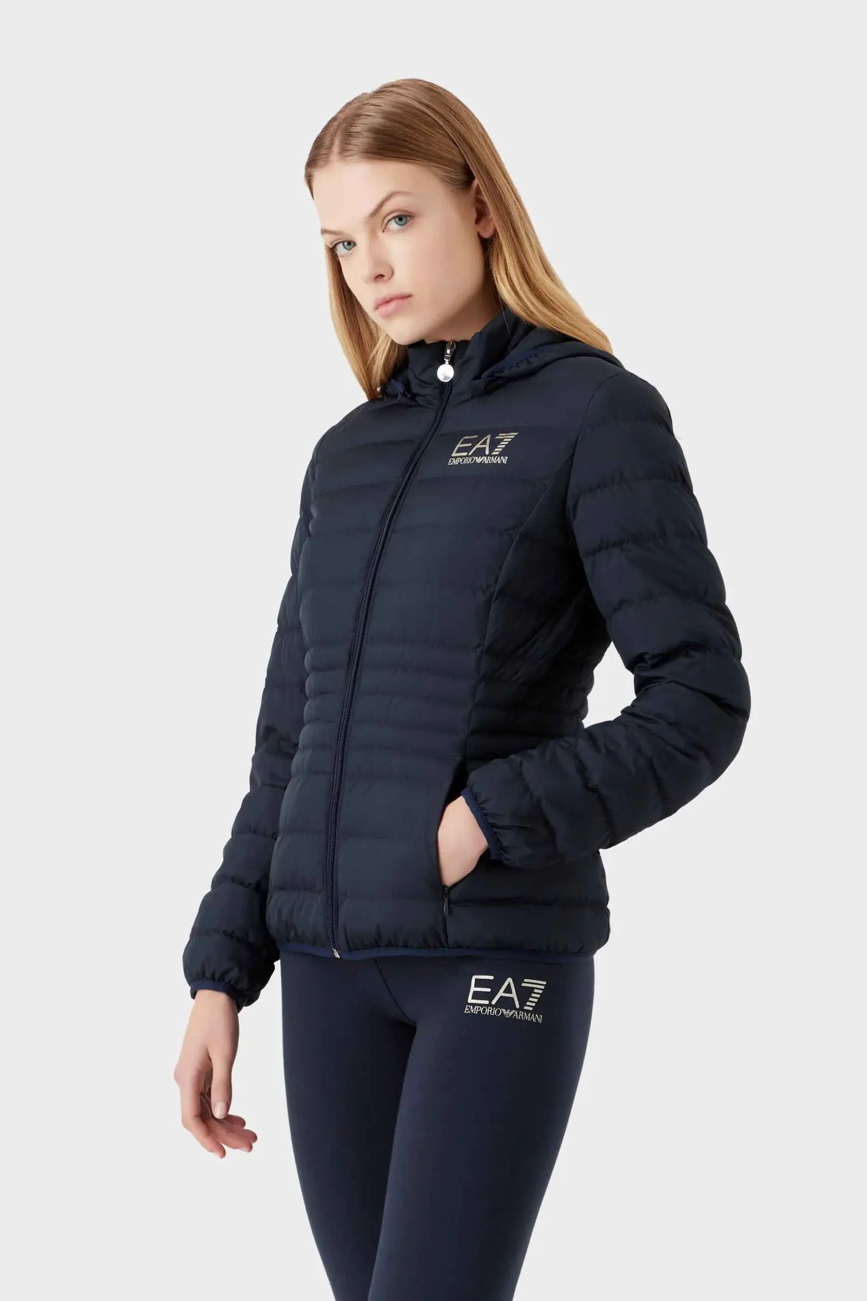 Chaqueta de la marca EA7 Azul Marino