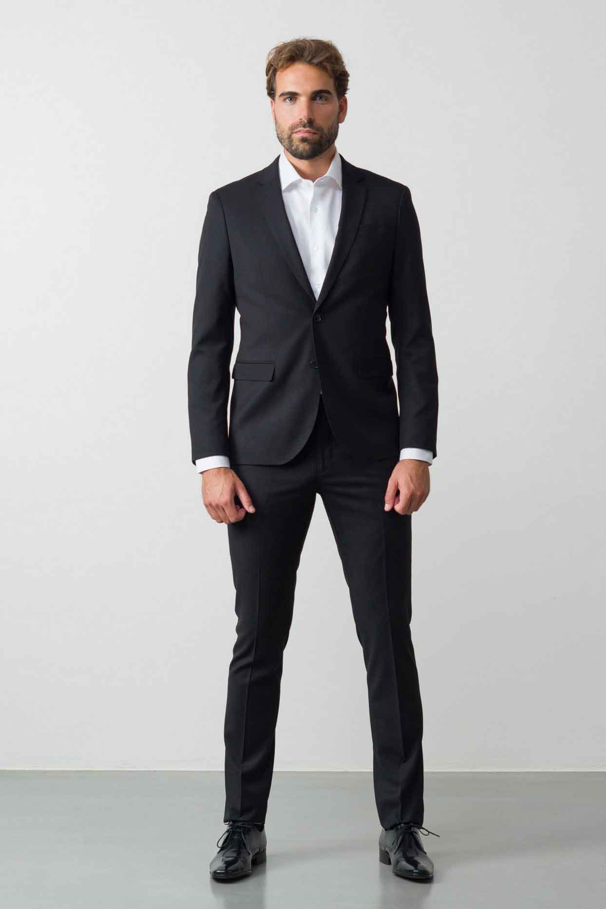 Traje de la marca Etiem Negro