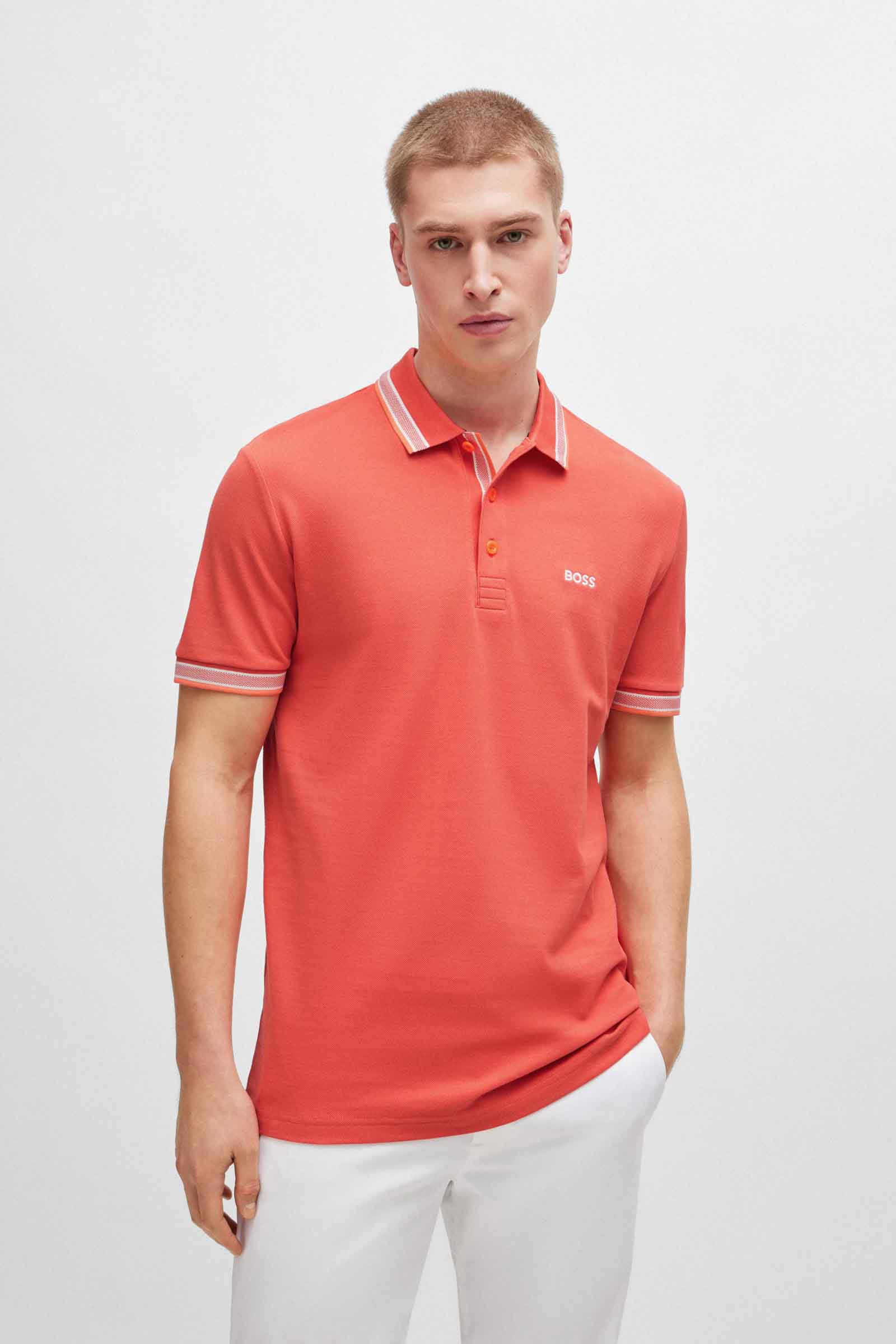 de la marca BOSS Rojo