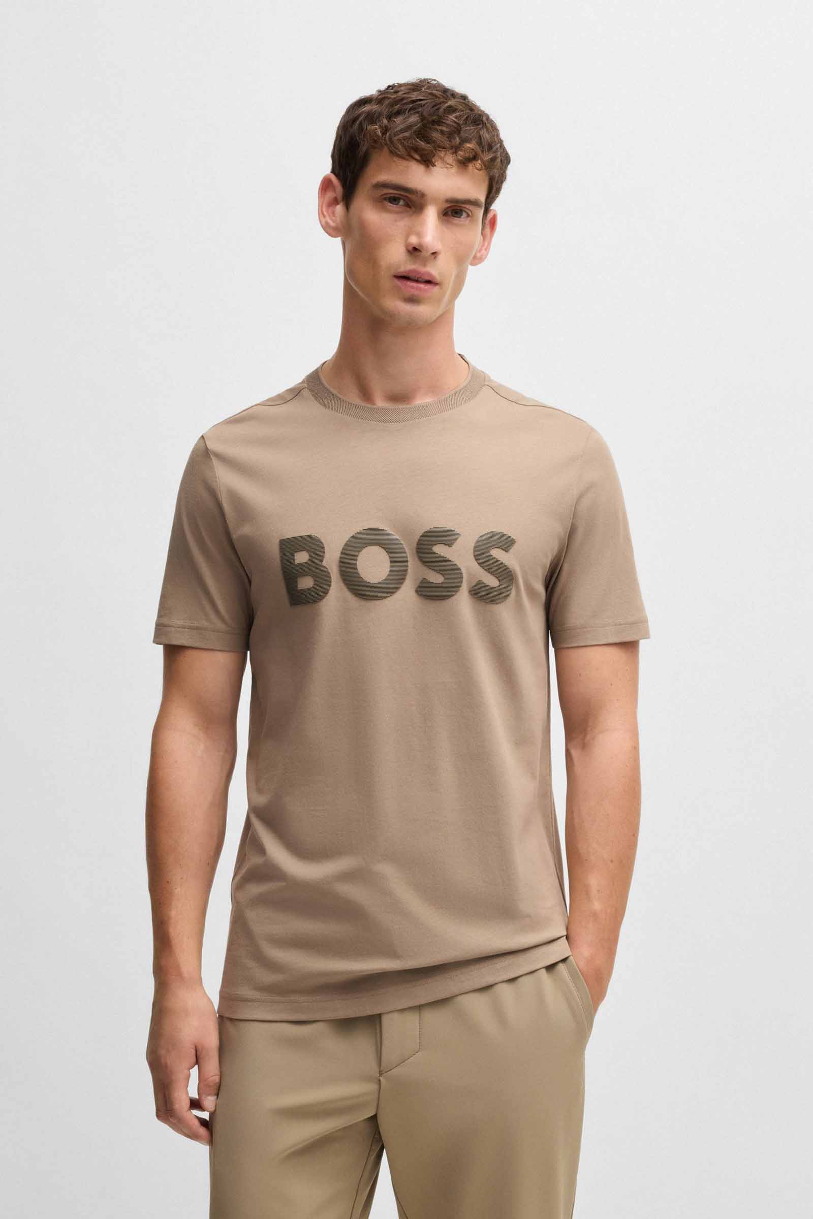 50525087caqui de la marca BOSS Caqui