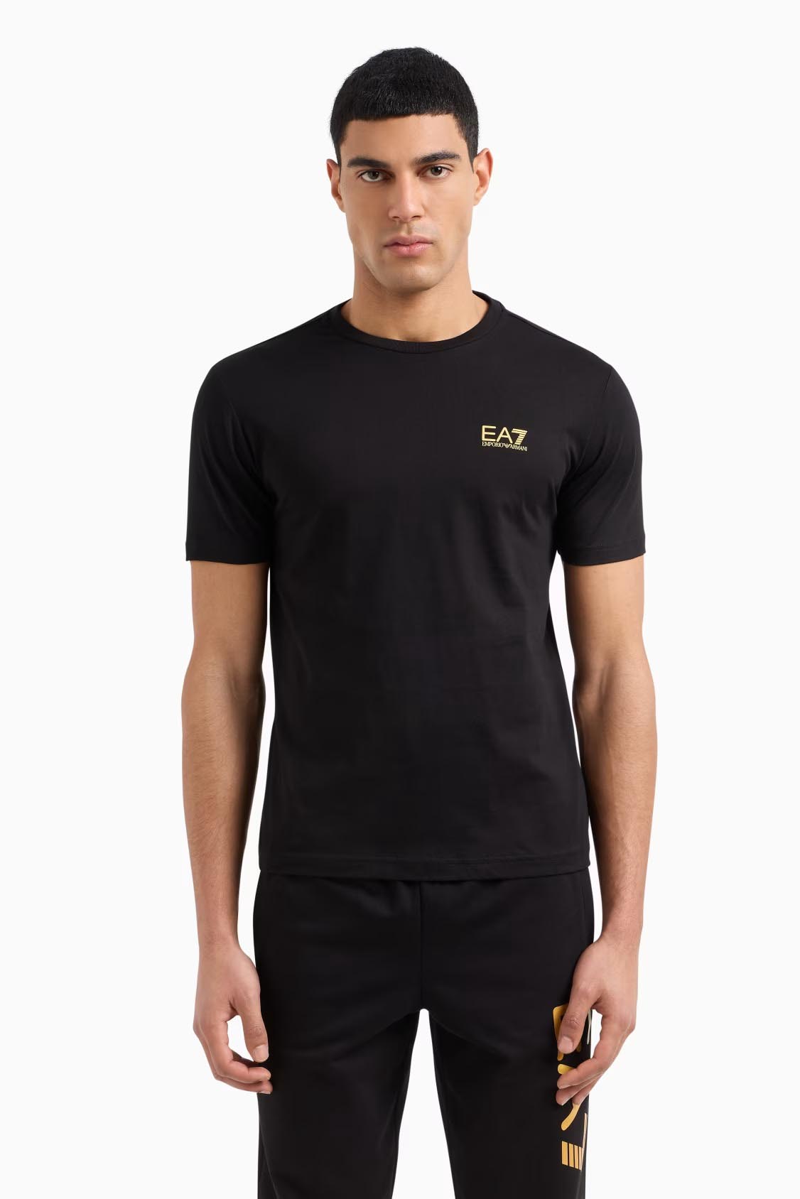 Camiseta de la marca EA7 Negro