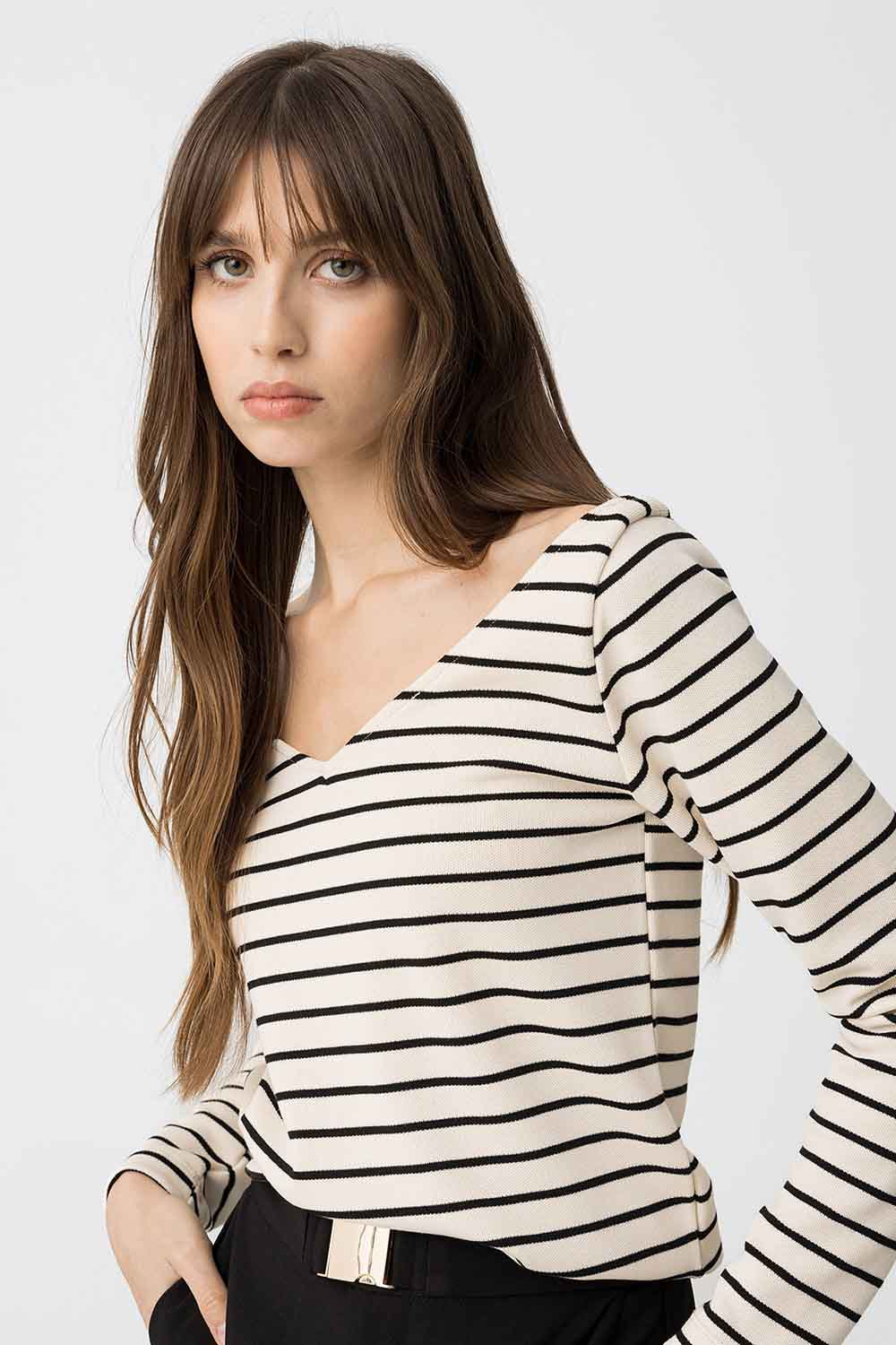 Suéter de la marca Tiffosi Rayas