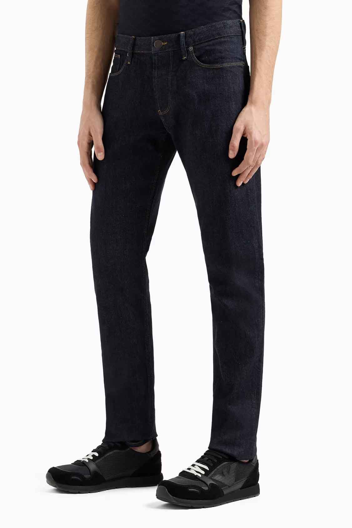 Pantalón de la marca Emporio Armani Jeans