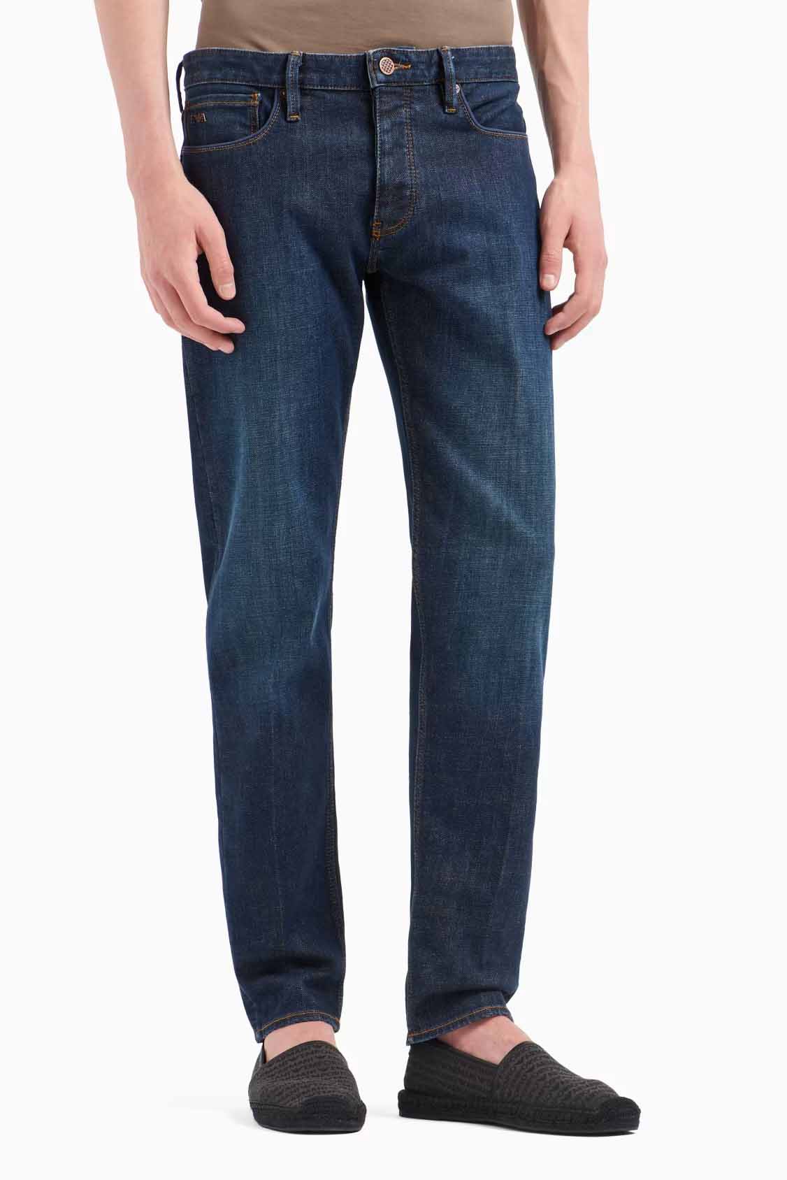 Pantalón de la marca Emporio Armani Jeans