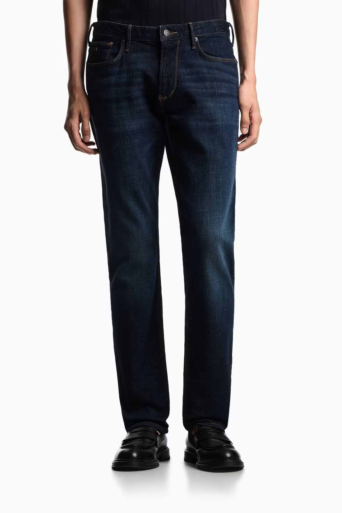 Pantalón de la marca Emporio Armani Marino