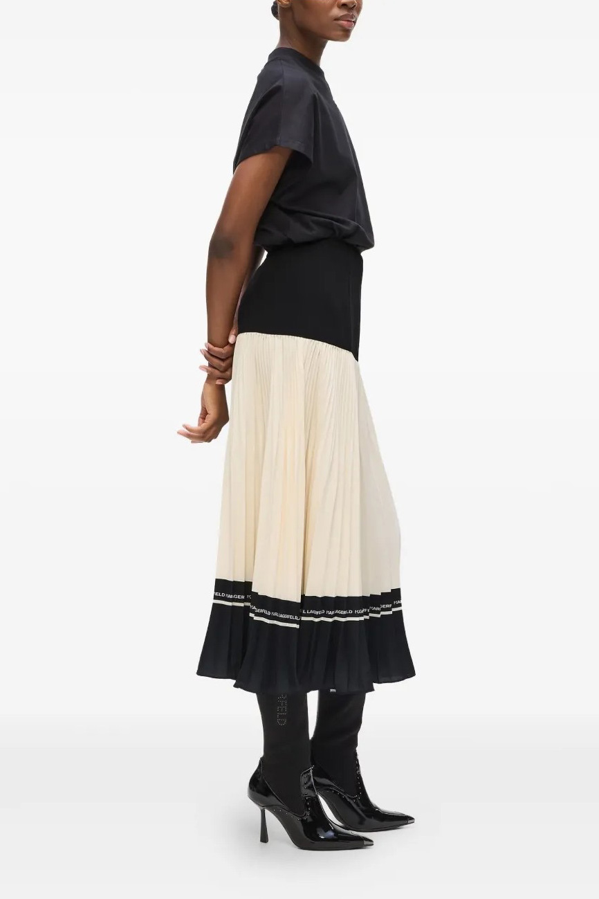 Falda de la marca Karl Lagerfeld Negro