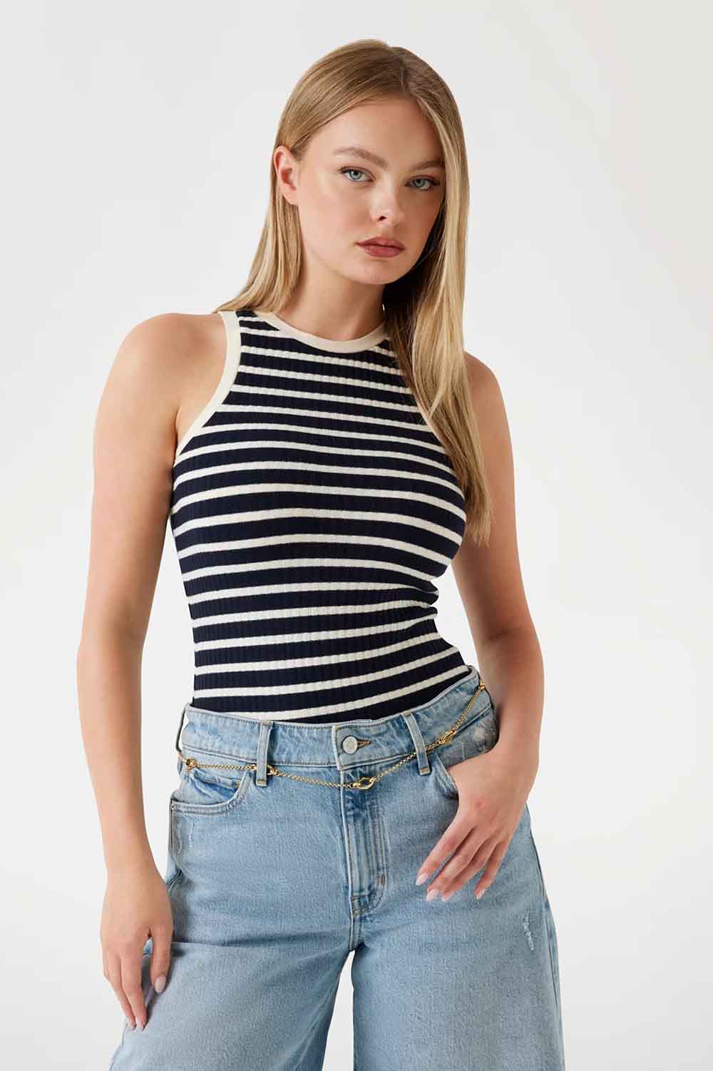 Camiseta de la marca Guess Jeans Azul