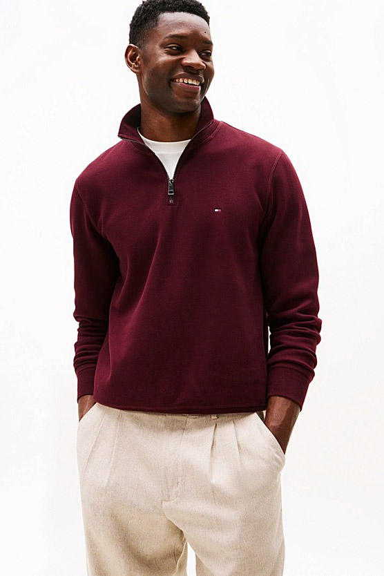 Suéter de la marca Tommy Hilfiger Burdeos