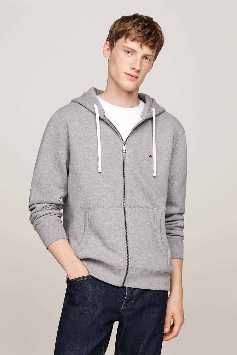 de la marca Tommy Hilfiger Gris