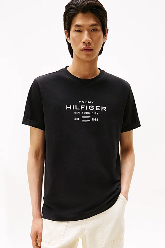 Camiseta de la marca Tommy Hilfiger Negro