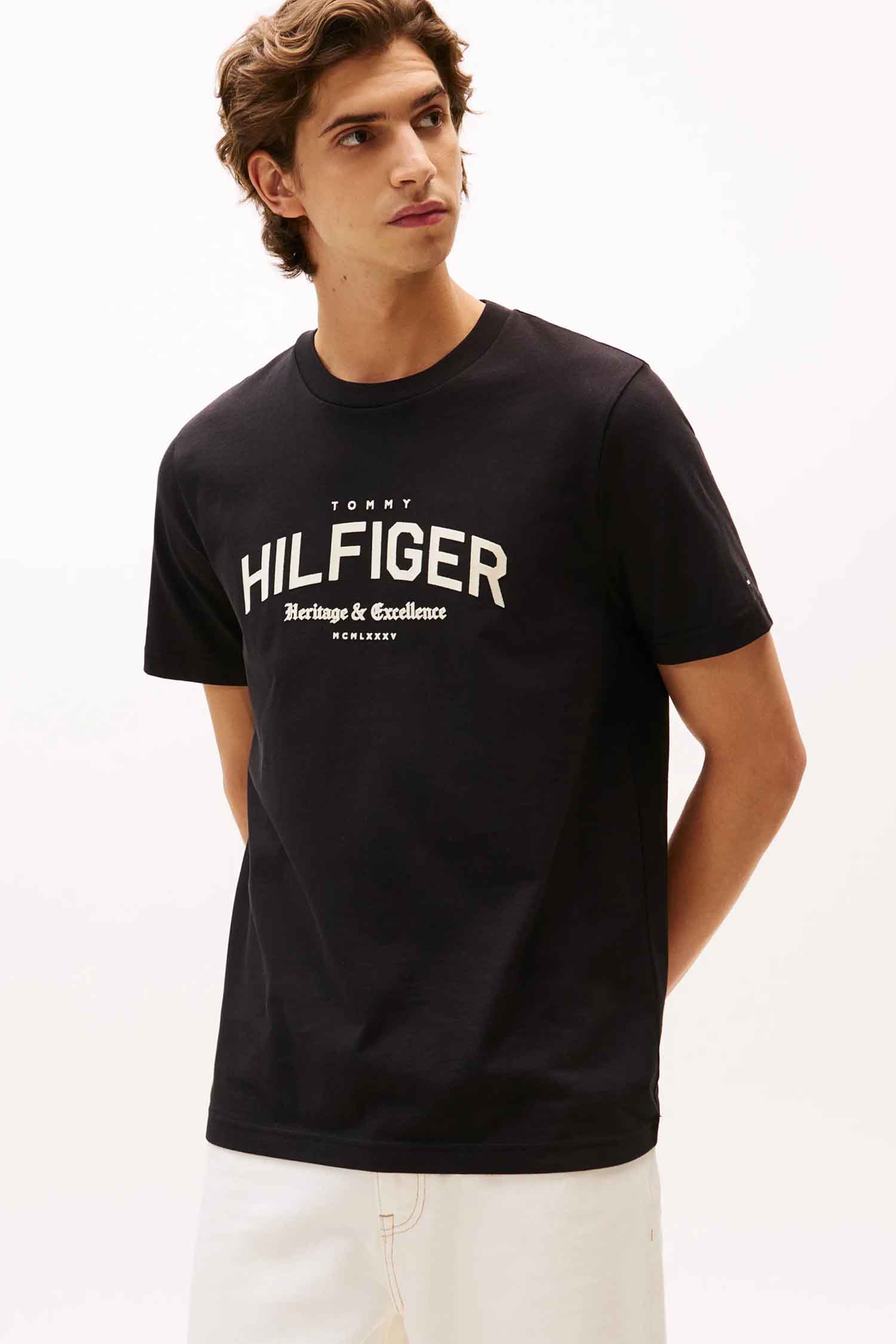 Camiseta de la marca Tommy Hilfiger Negro