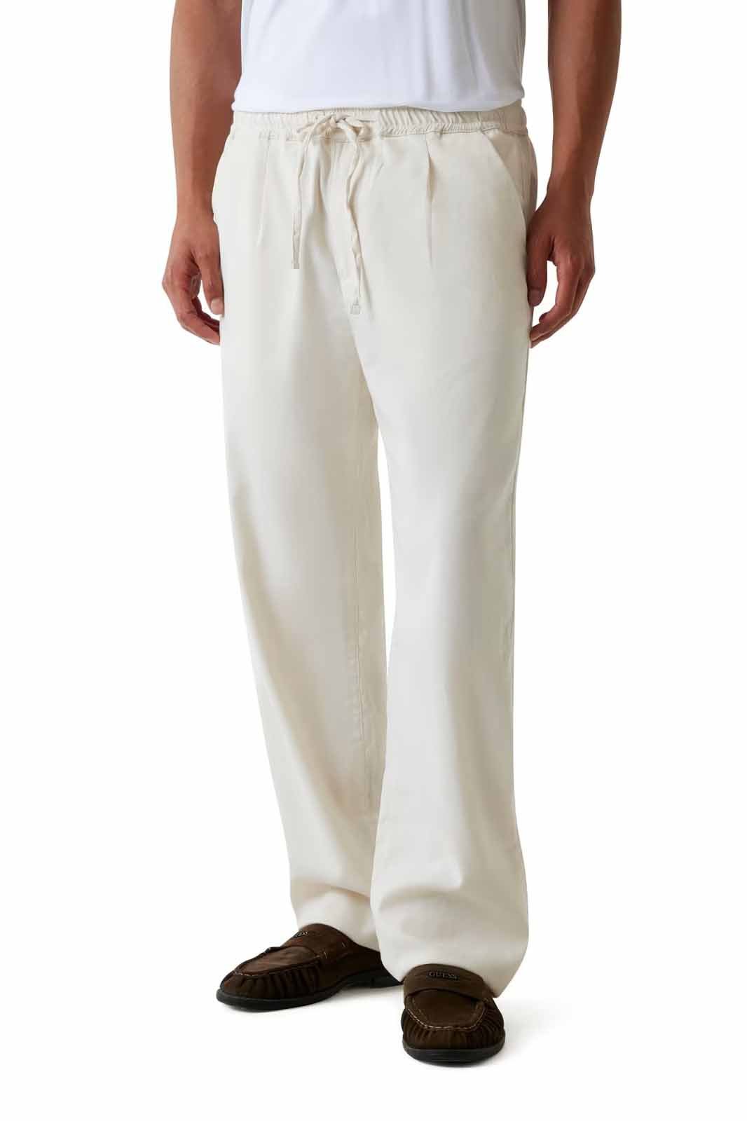 Pantalón de la marca Guess Jeans Blanco