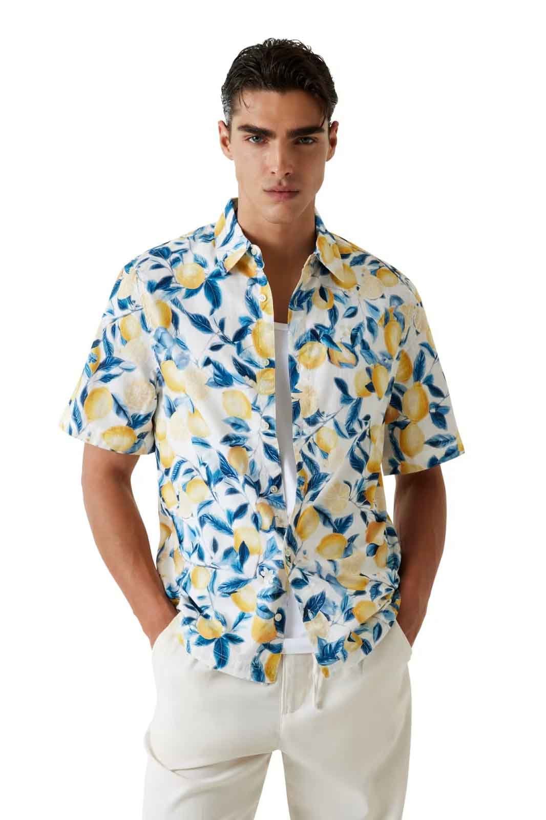 Camisa de la marca Guess Jeans Estampado