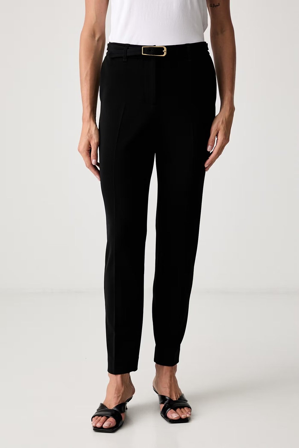 Pantalón de la marca Marciano Negro