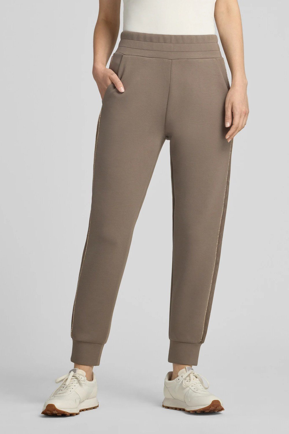Pantalón de la marca Guess Jeans Marrón