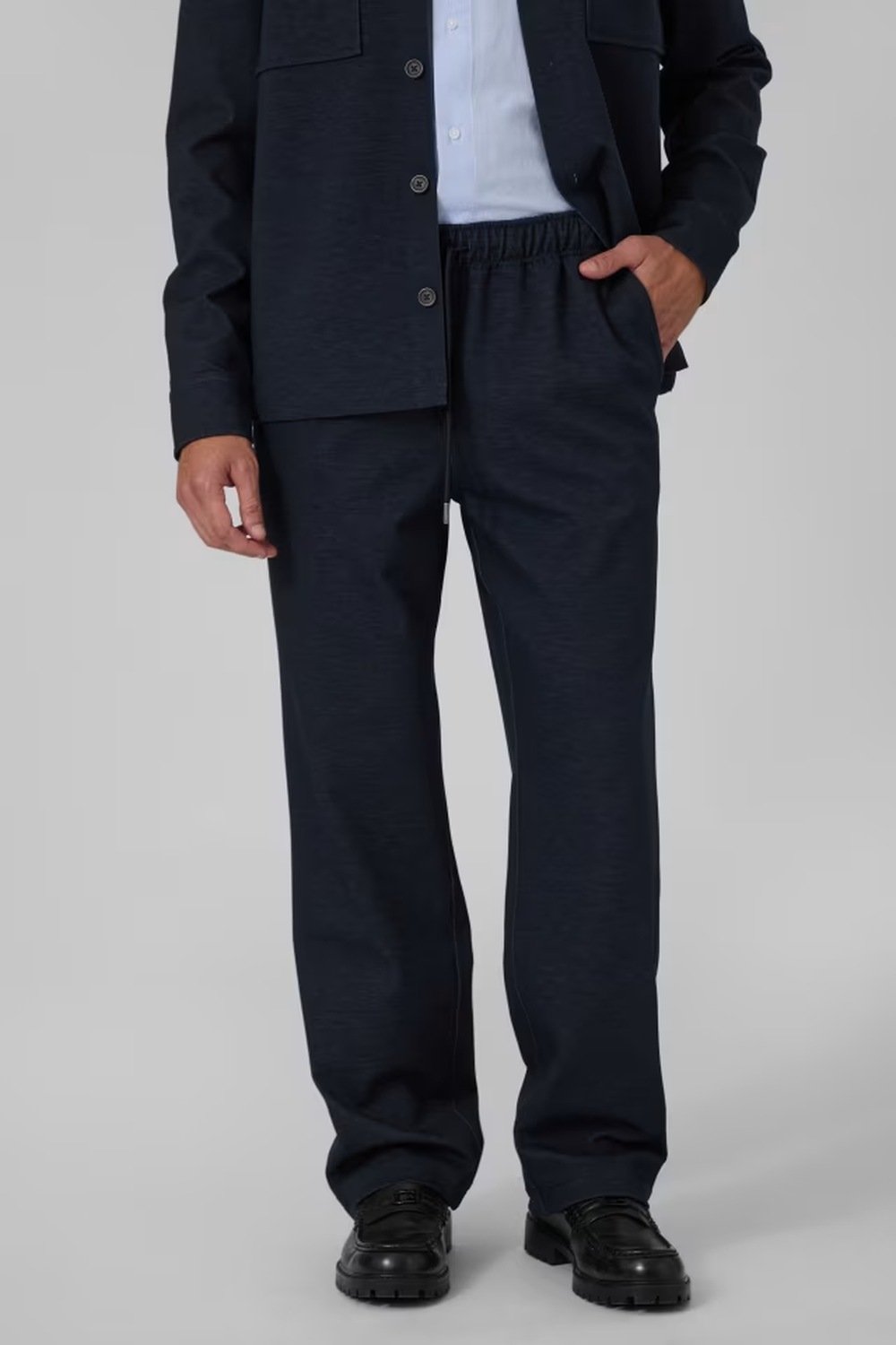 Pantalón de la marca Guess Jeans Azul Marino