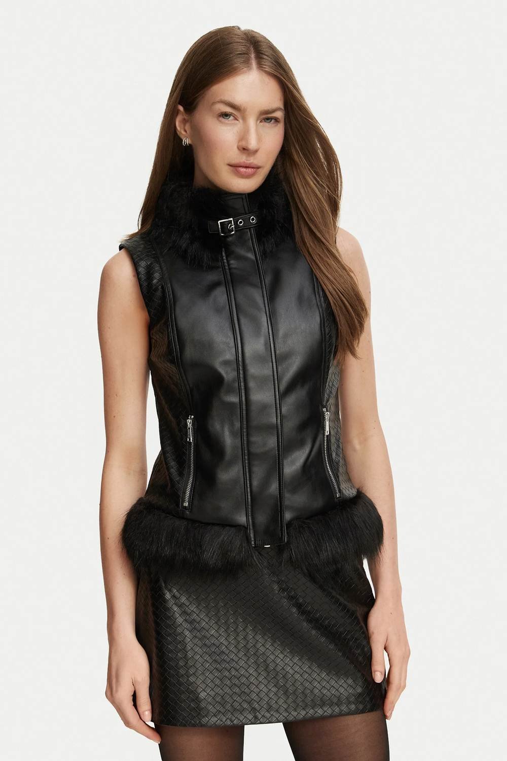Chaleco de la marca Guess Jeans Negro
